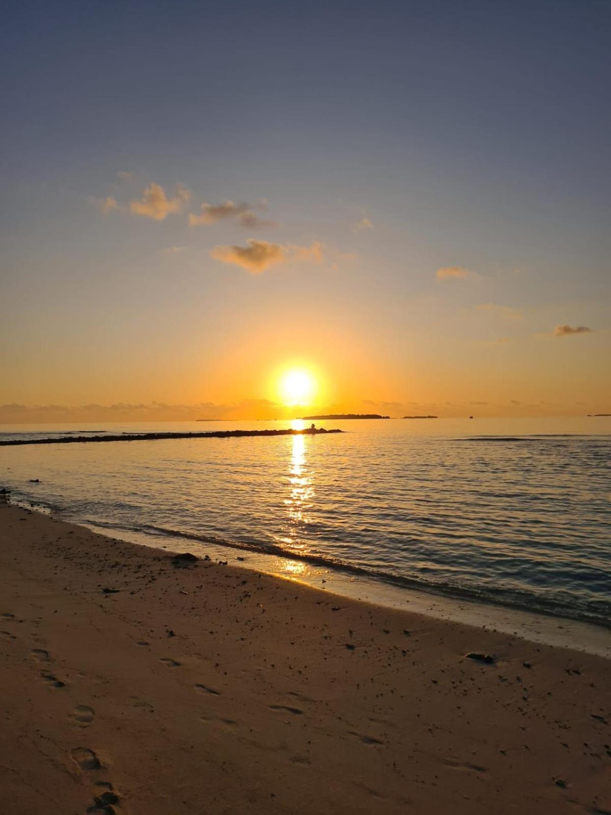คามาดูอินน์ Kamadhoo ภายนอก รูปภาพ