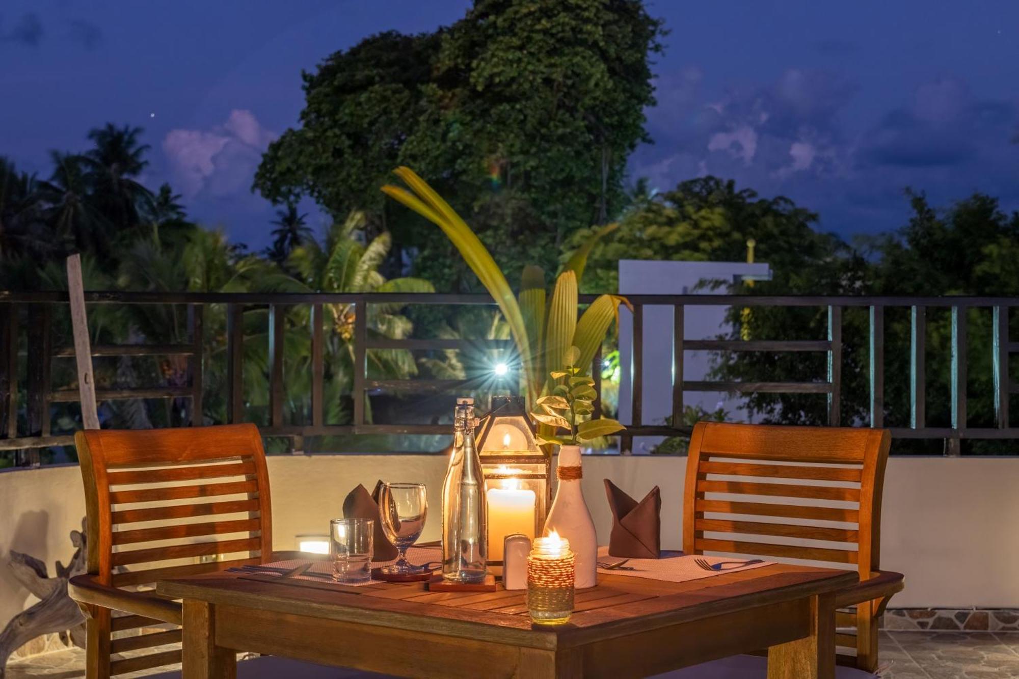 คามาดูอินน์ Kamadhoo ภายนอก รูปภาพ